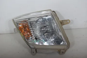 Phare droit Isuzu D-Max 2002-2012