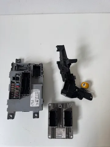 Calculateur moteur (kit de démarrage complet) Fiat Fiorino 2008>
