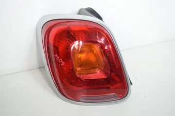 Feu arrière gauche Fiat 500X 2014>